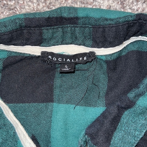 Socialite Plaid Button Down Shirt - Picture 2 of 3